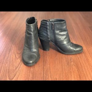 Jessica Simpson Heeled Booties